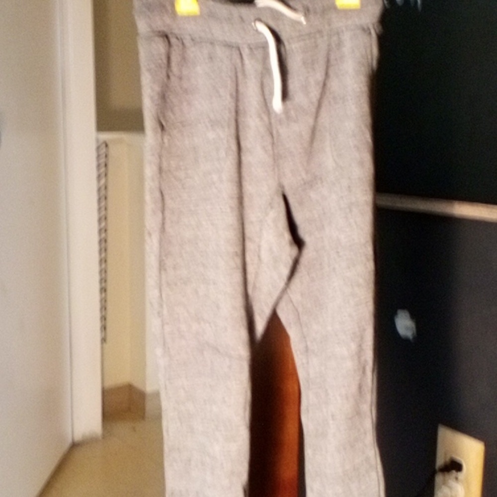 Boys gray sweat pants